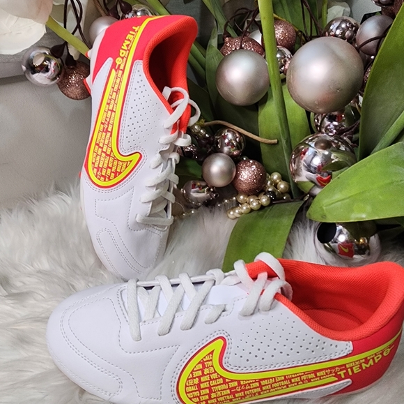 NIKE TIEMPO LEGEND 9 CLUB YOUTH FIRM GROUND CLEATS size5.5 new - Picture 4 of 10